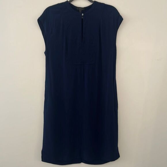 J.Crew Lightweight Viscose sleeveless dress in navy, size M - Picture 2 of 10